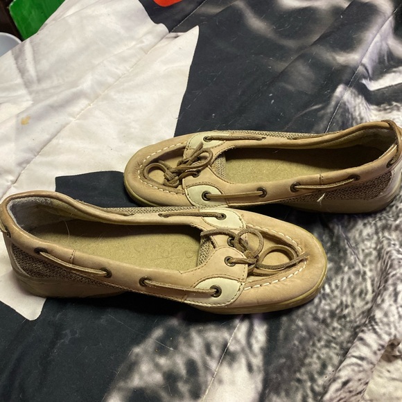 Sperry Tan and Brown Flats - Picture 1 of 1